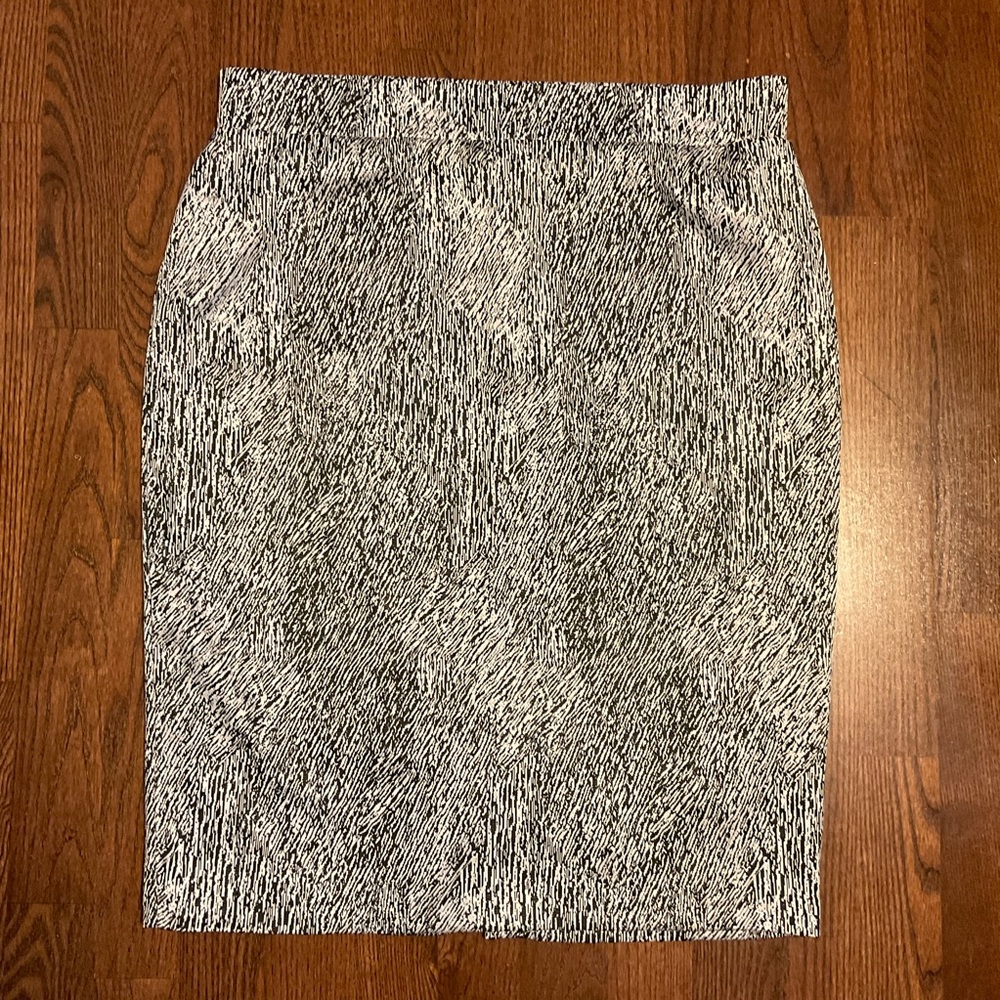 Attention zebra print midi skirt